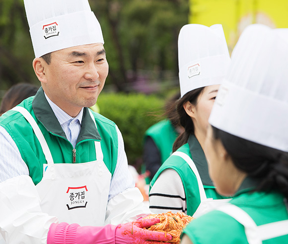 宗家春キムチ作り分かち合い イメージ